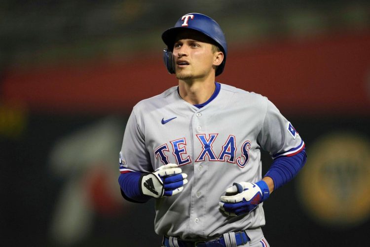 Corey-Seager-rangers