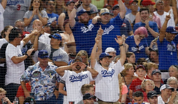 Fanático pago US$9,400 por boleto a la Serie Mundial entre Yankees y Dodgers